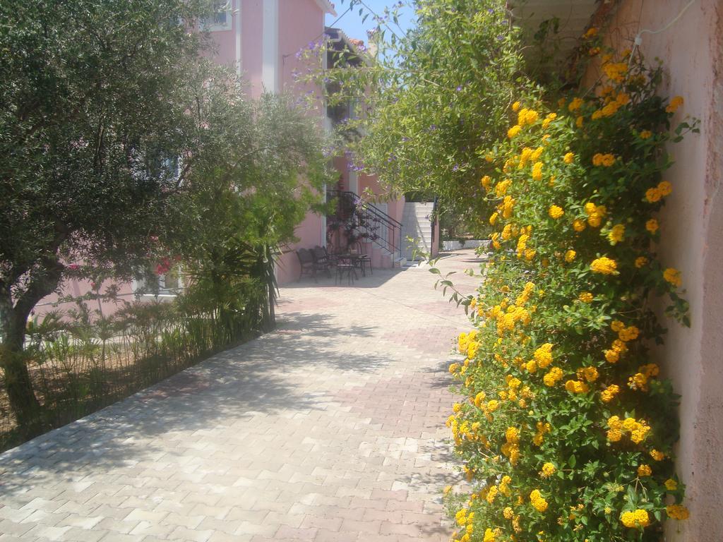 Elpida Studio Τραπεζάκι Εξωτερικό φωτογραφία